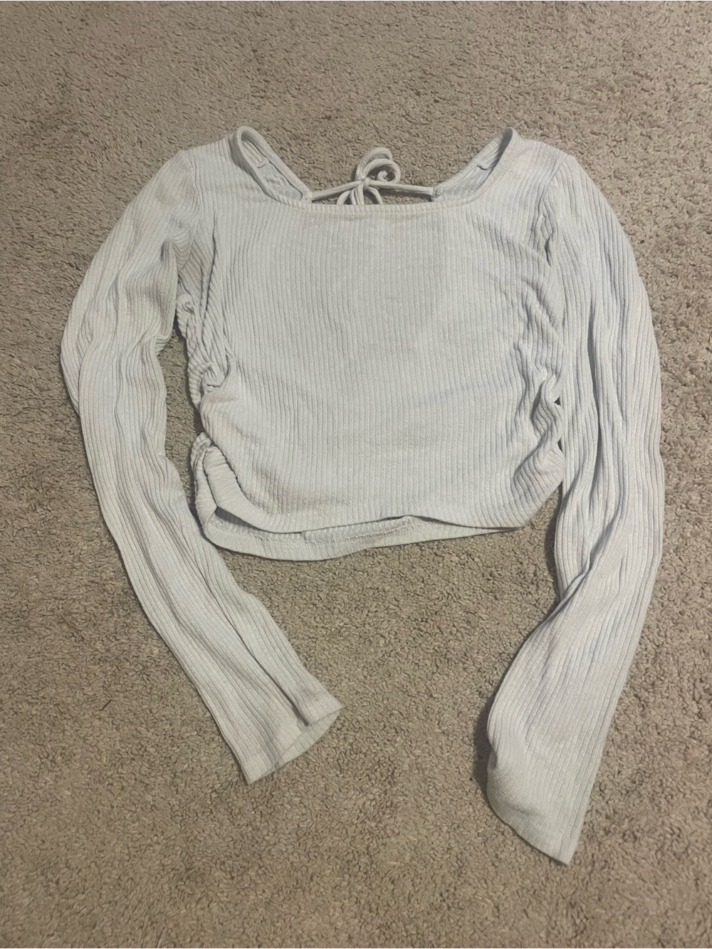 Women's Ribbed Long-Sleeve Crop Top with Back Tie - Light Gray